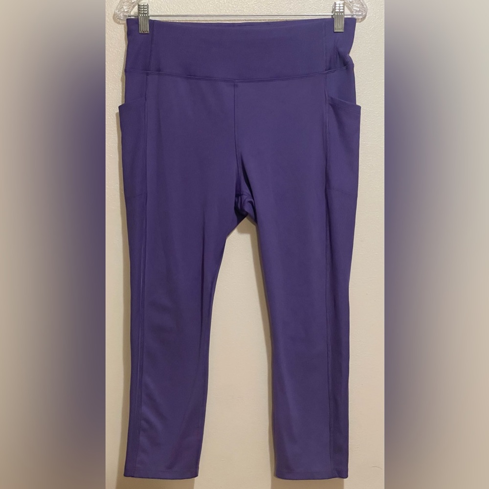 Athletic leggings